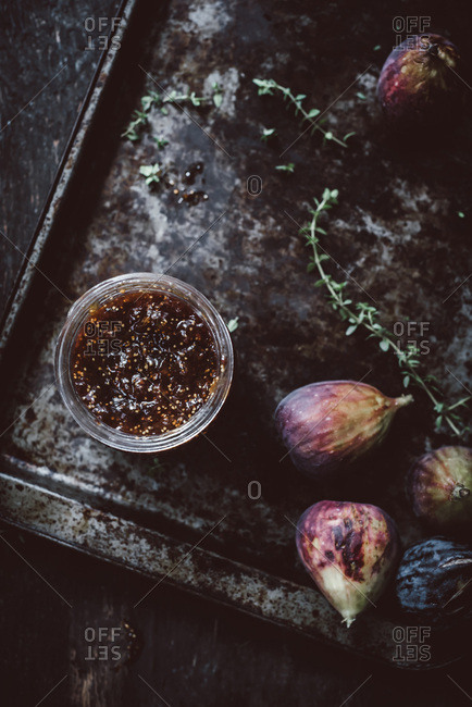 Figs and fig jam - Offset