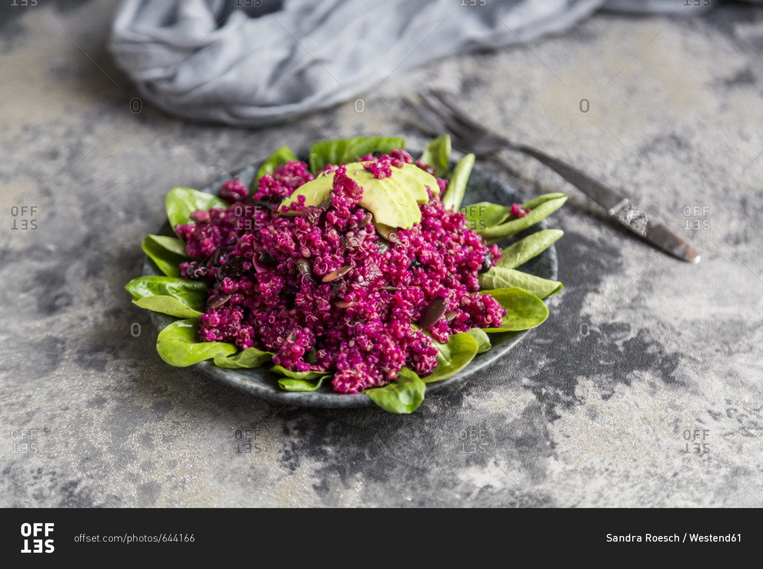 Quinoa salad with beetroot- lamb\'s lettuce and avocado