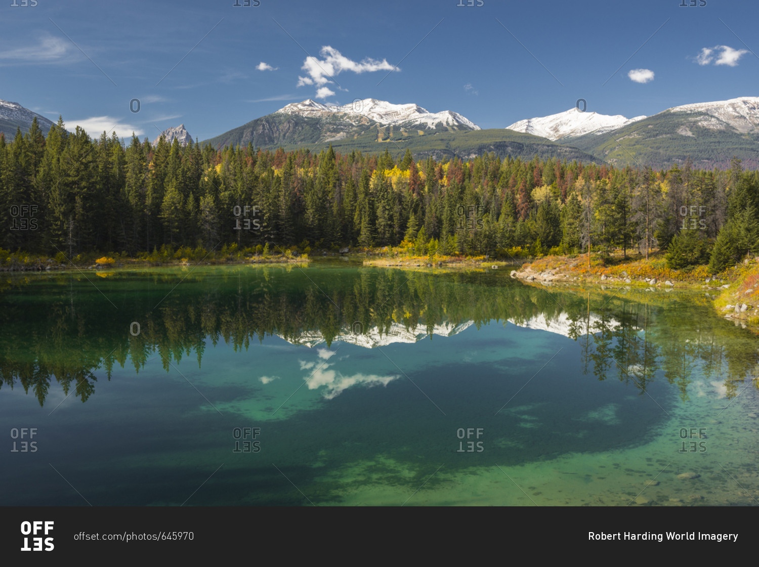 Fourth lake of valley of Five Lakes trail, Jasper National Park, UNESCO World Heritage Site, Canadian Rockies, Alberta, Canada, North America