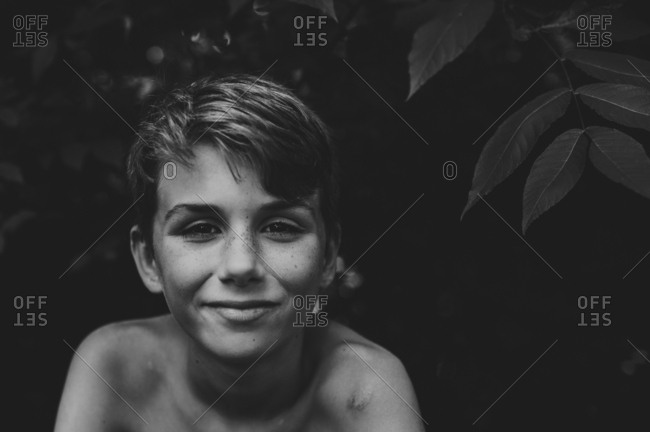 Smiling boy with freckles - Offset