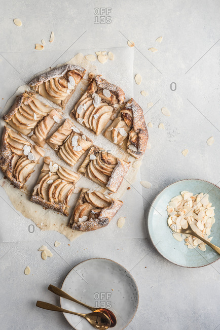 Sliced apple tart