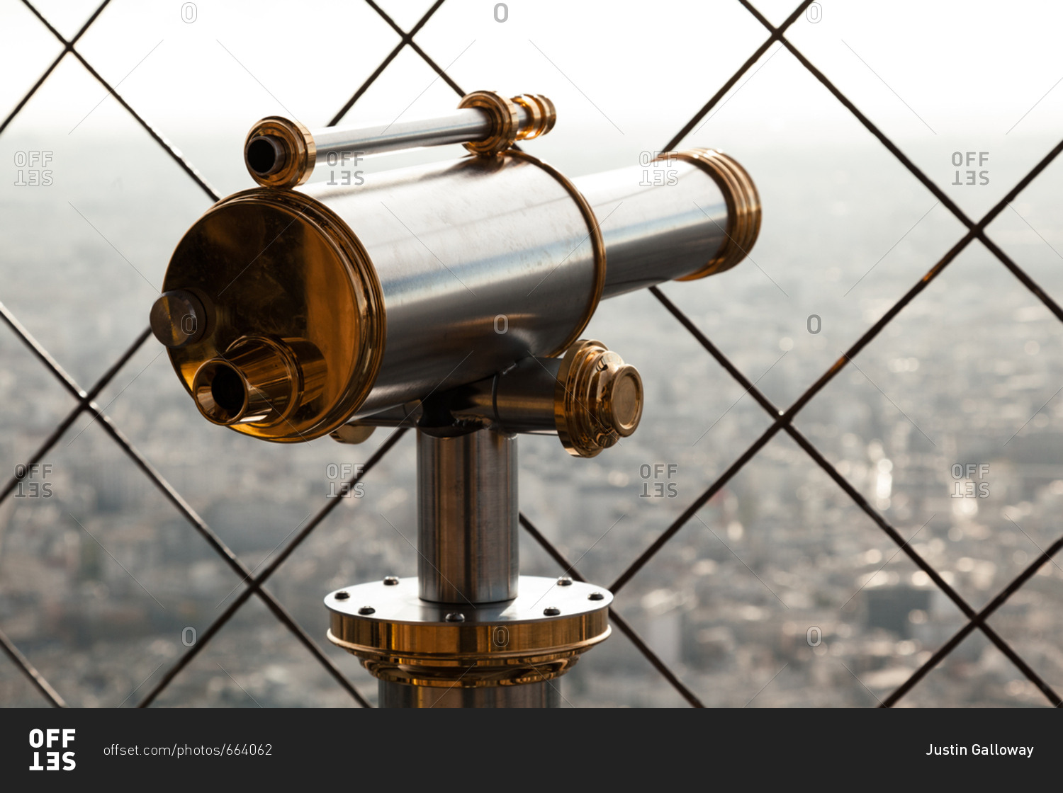 Telescope viewer over Paris