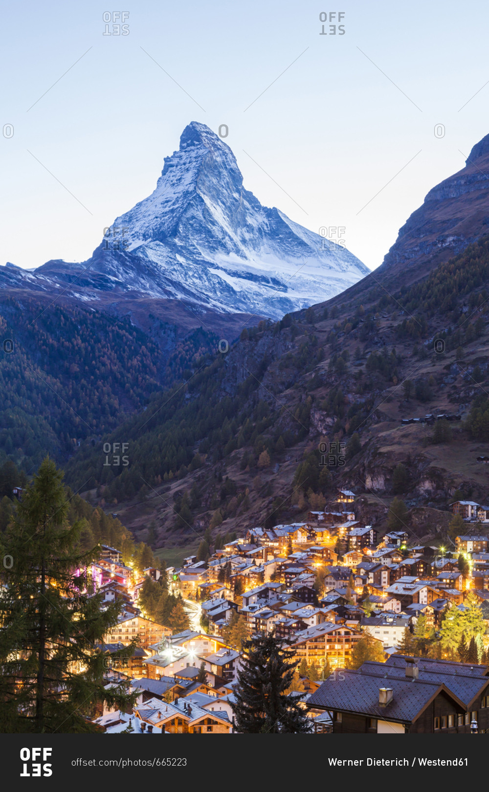 Switzerland- Valais- Zermatt- Matterhorn- townscape- chalets- holiday homes in the evening