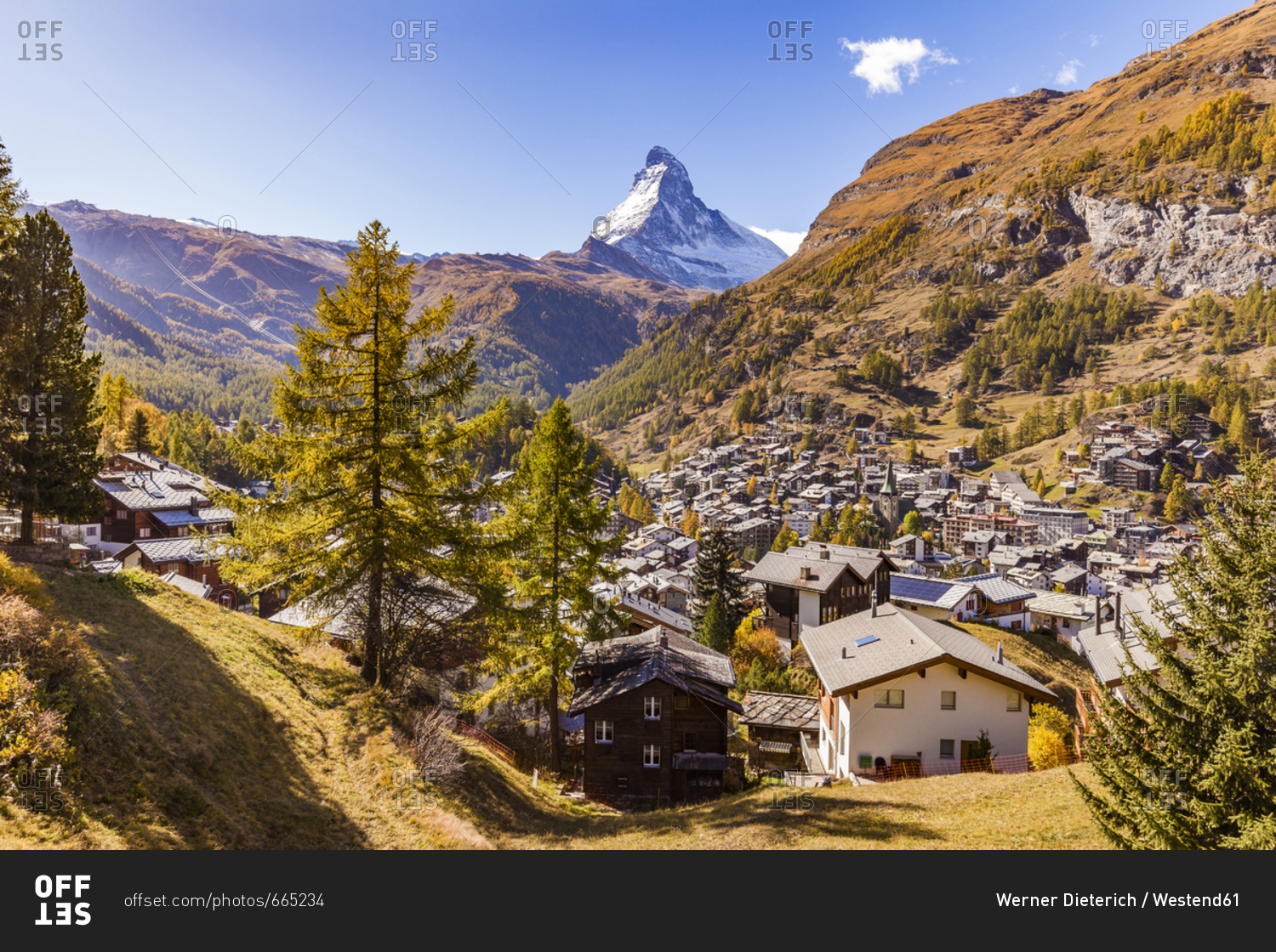Switzerland- Valais- Zermatt- Matterhorn- townscape- chalets- holiday homes