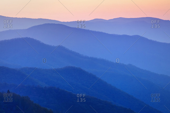 USA, North Carolina, Great Smoky Mountains National Park, Mountain landscape at sunrise