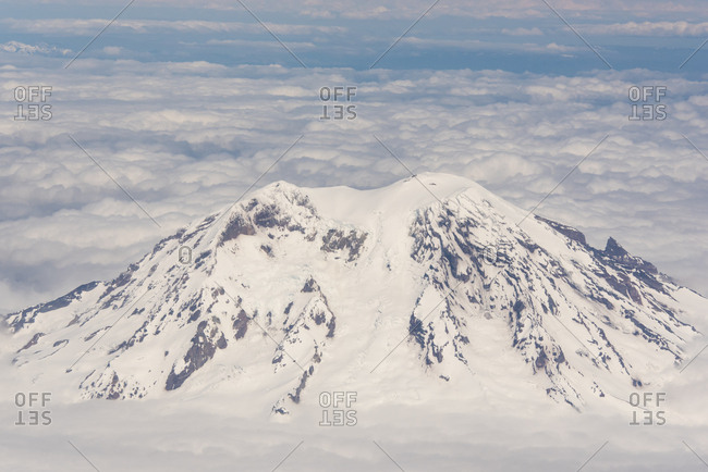 USA, Washington State, Mt, Rainier above clouds, Tallest mountain in Washington State, Stratovolcano, Called Tacoma by Native Americans