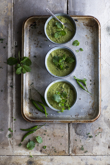 A hearty and rustic pea soup