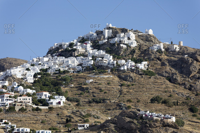 View of mountaintop town of Pano Chora, Serifos, Cyclades, Aegean Sea, Greek Islands, Greece, Europe