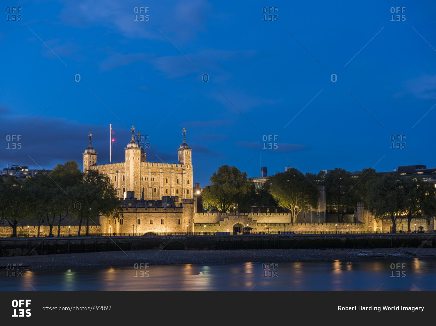 Tower of London at night, UNESCO World Heritage Site, City of London, London, England, United Kingdom, Europe