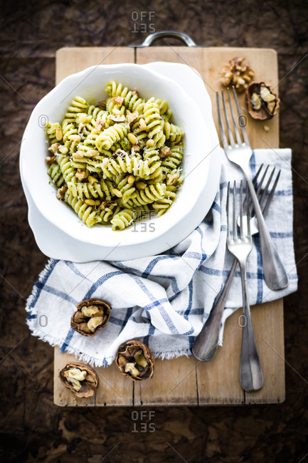 Ingredient and utensil for walnut pesto and fusilli with walnut pesto