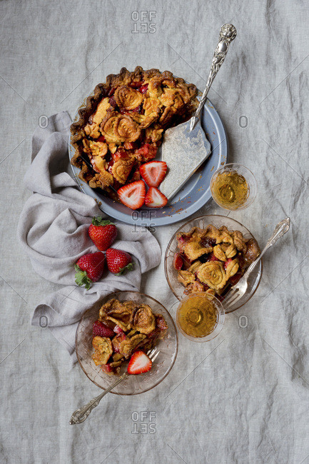 Strawberry Rhubarb Pie, Gluten-free