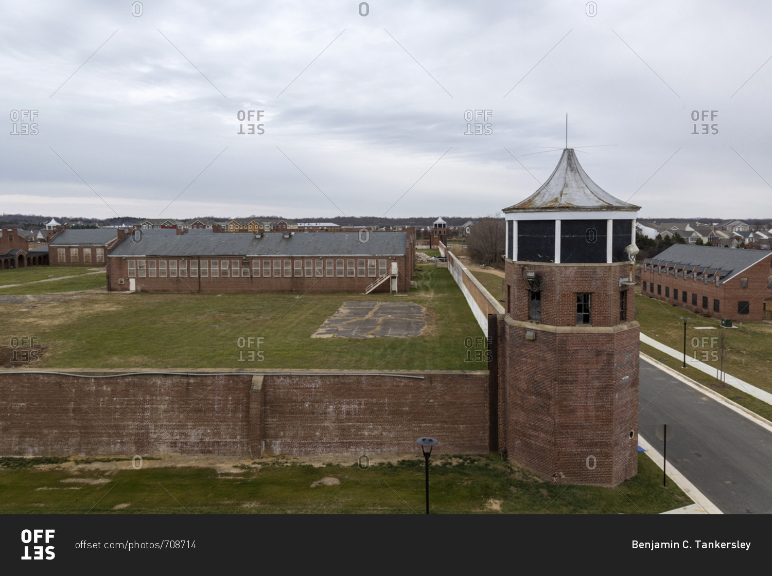 Lorton, Virginia December 12, 2017 Elevated view over wall of the