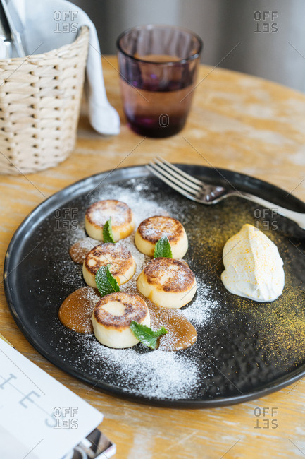 Fried custard with caramel sauce