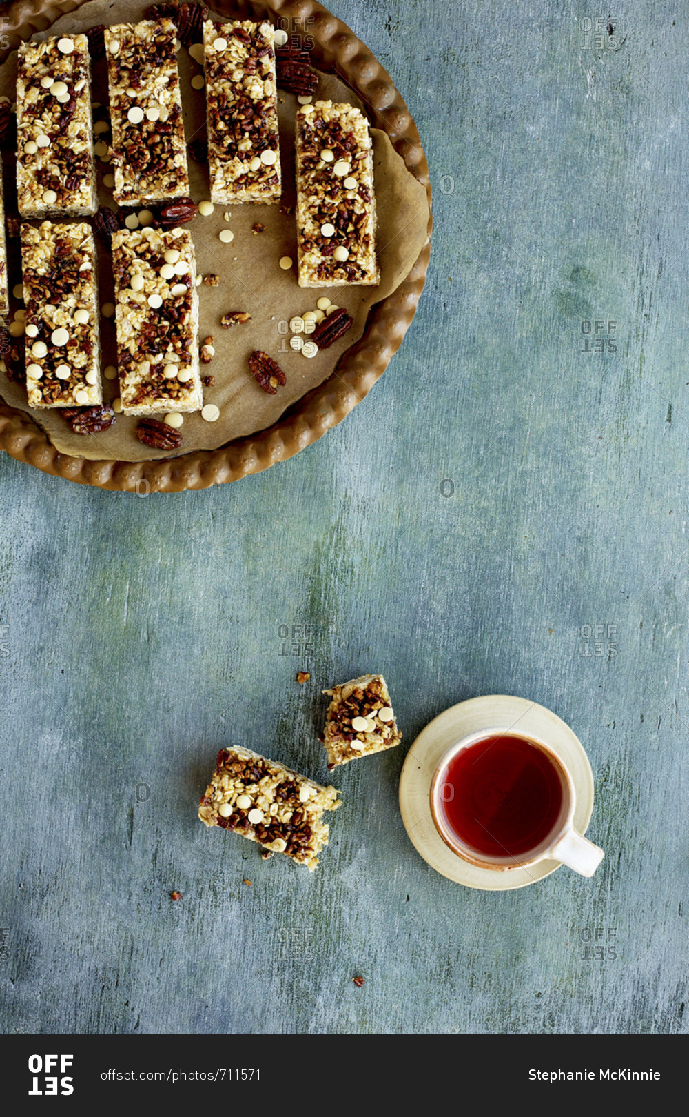 Pecan white chocolate breakfast bars served with hot tea