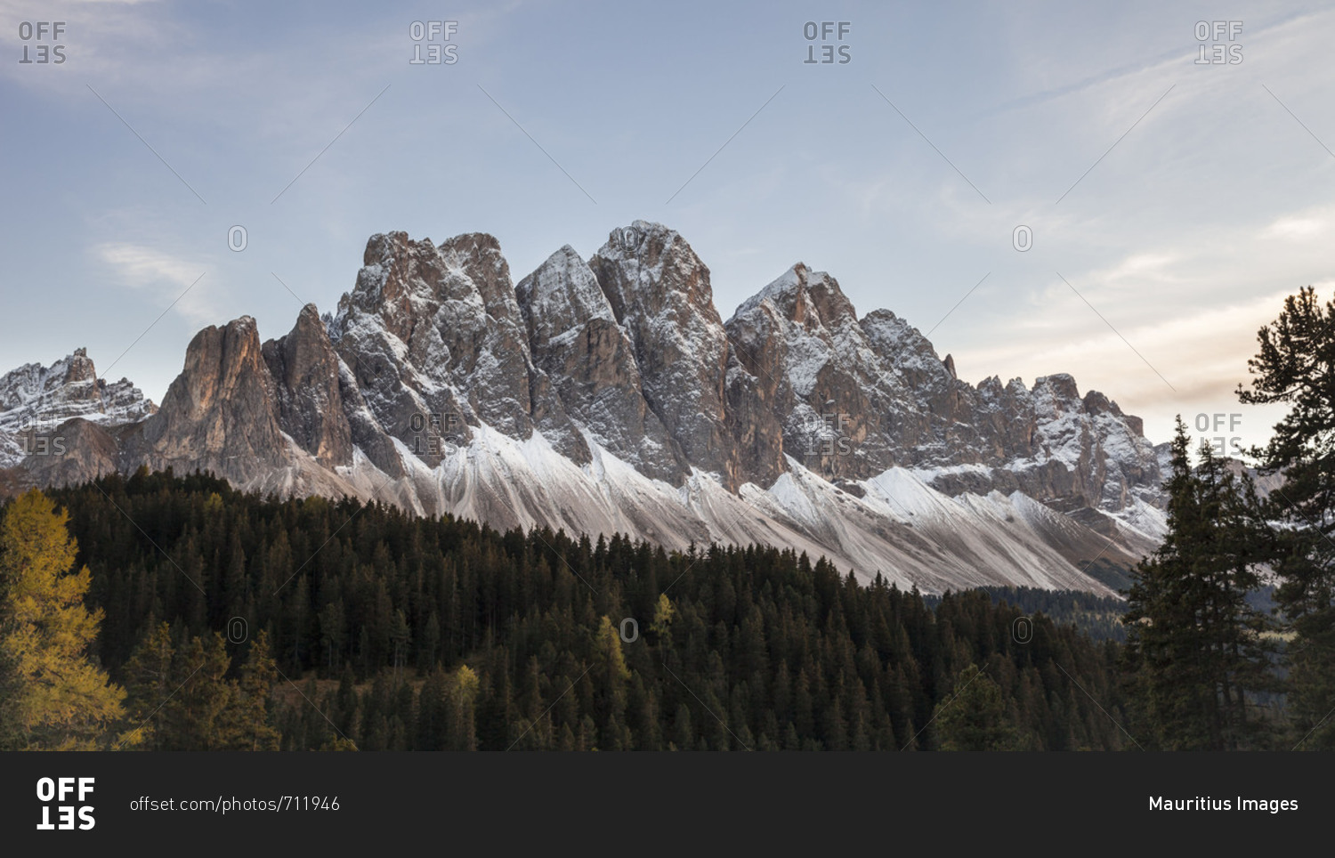 The gruppo delle Odle (mountain) (3025 m), Puez-Geisler Nature Park, Dolomites, Val di Funes, Italy, Europe