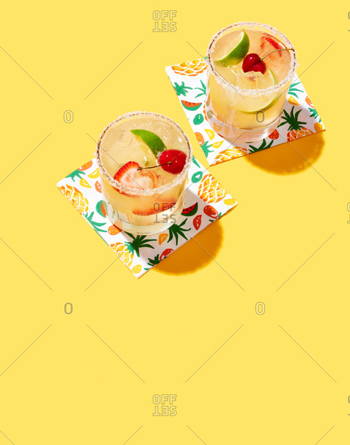 Tropical Synner Cocktails on Yellow
