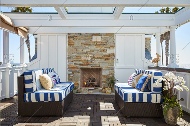 Los Angeles California Usa May 25 2018 Sunroom With Two