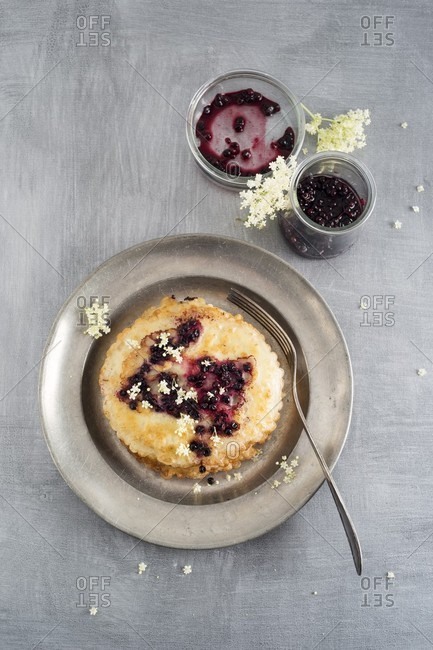 Pancakes with elderberries