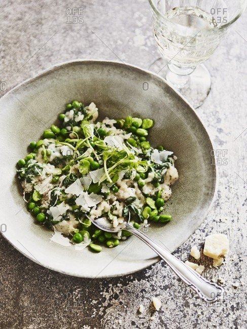 Spring risotto with peas - Offset