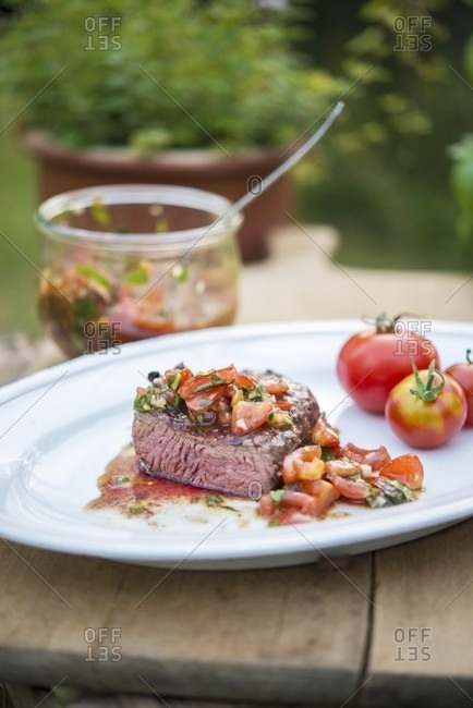 Fillet steak with tomato salsa