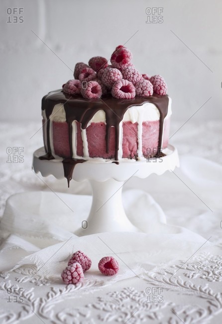 Raspberry ice cream cake with chocolate glaze