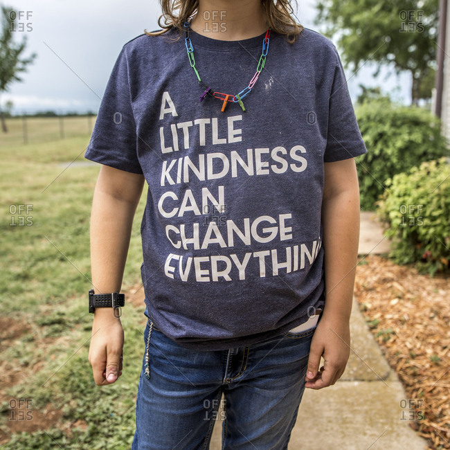Child wearing a t-shirt with an inspirational message