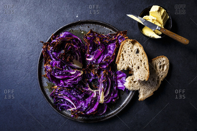 Shredded cabbage and bread