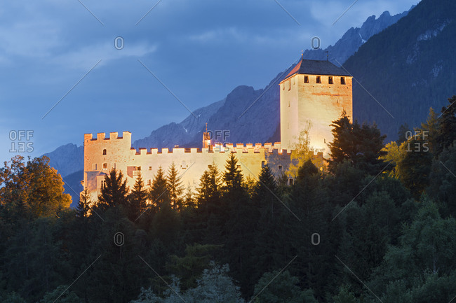 Castle Bruck, Lienz, Lienzer Dolomiten, Osttirol, Tyrol, Austria
