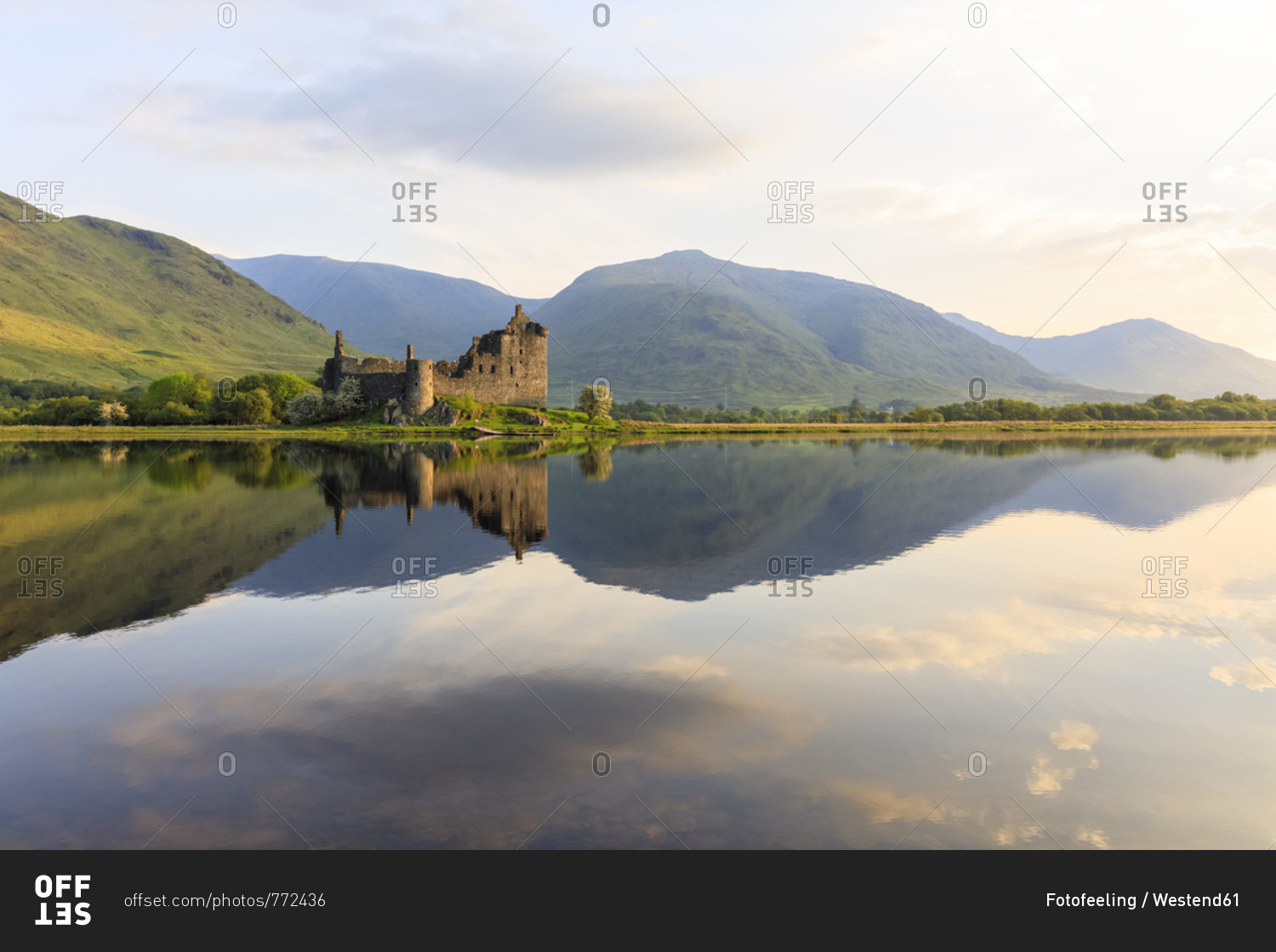 Great Britain- Scotland- Scottish Highlands- Argyll and Bute- Loch Awe- Castle Ruin Kilchurn Castle