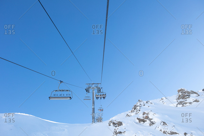 Ski lift going up the mountain