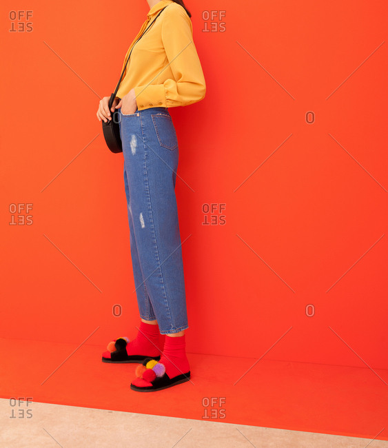 Model wearing yellow shirt