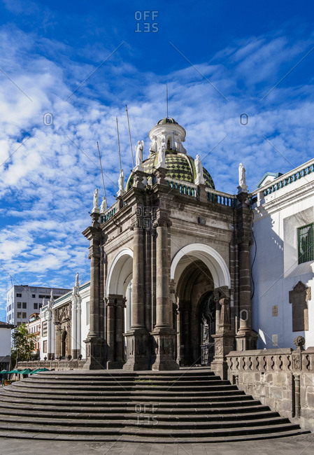 Metropolitan Cathedral of Quito at Independence Square (Plaza Grande), Quito, Pichincha Province, Ecuador, South America