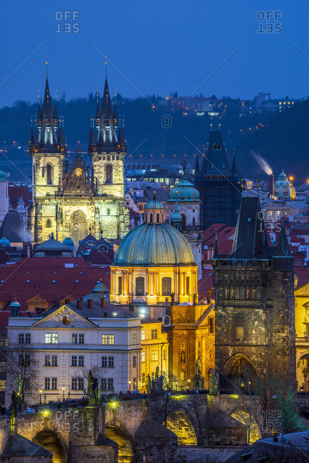 Czech Republic, Prague, Old Town, Stare Mesto, including Charles Bridge (Karluv Most) and Church of Our Lady Before Tyn