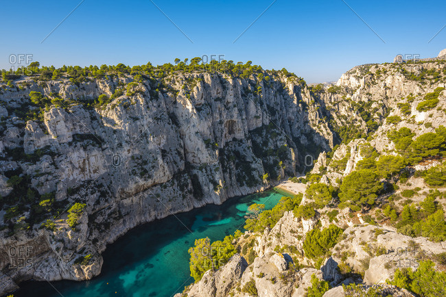 France, Provence-Alpes-Cote d'Azur, French Riviera, Bouches-du-Rhone, Cassis. Calanque d'En-Vau in Calanques national park.