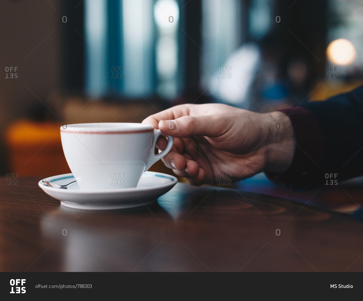 Males hands holding sandwich and thermos mug during eating his lunch Stock  Photo - Alamy