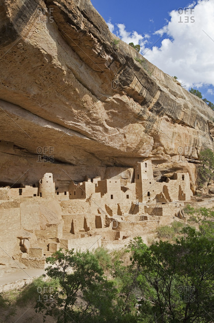 Native American Cliff Dwellings - Offset