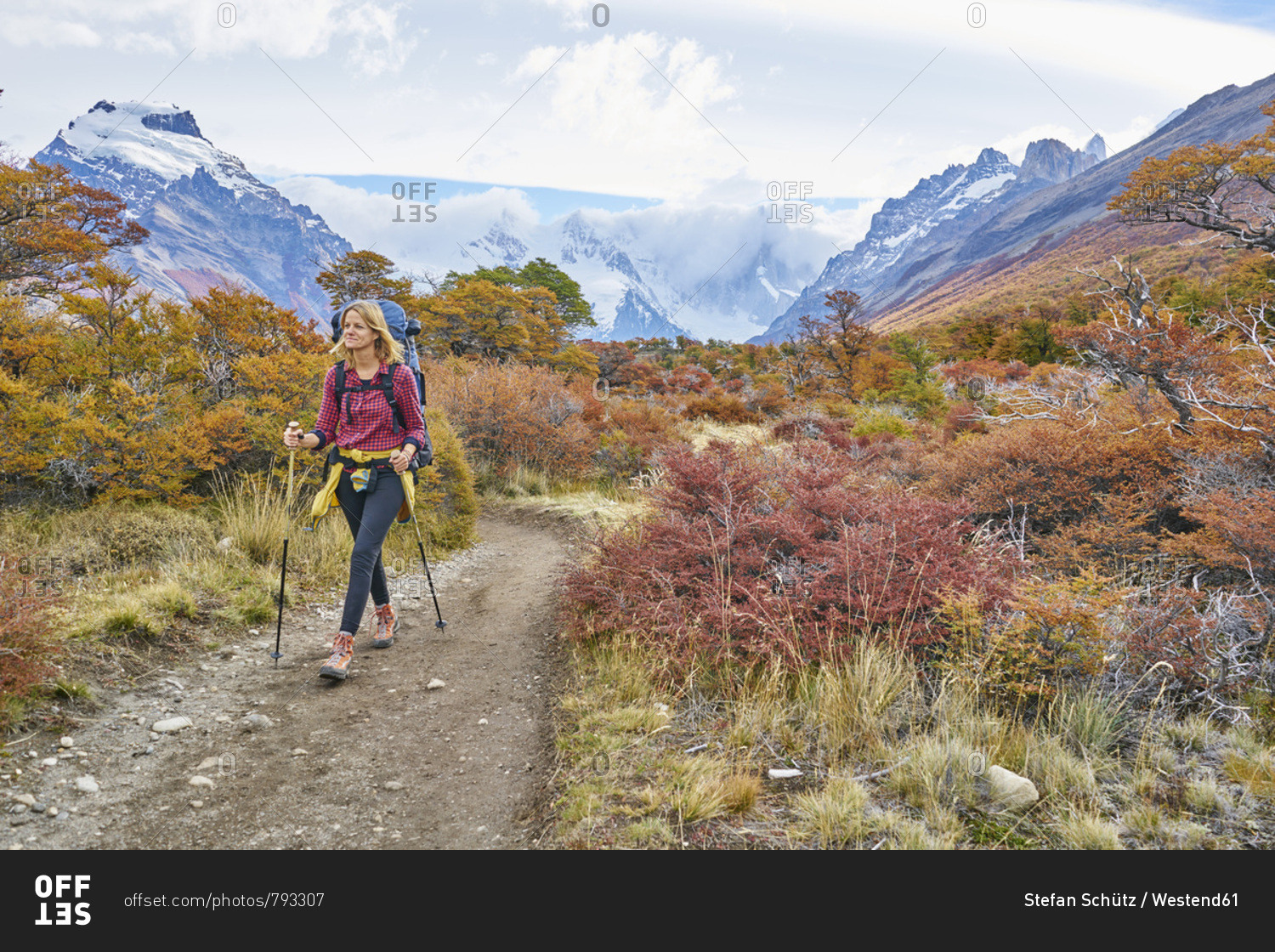 Argentina- Patagonia- El Chalten- woman hiking at Cerro Torre in Los Glaciares National park