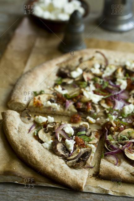 Whole wheat mushroom pizza with goat cheese