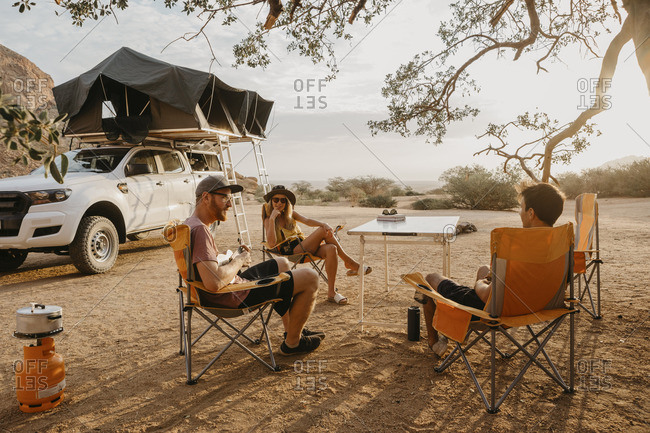 Namibia- friends camping near Spitzkoppe