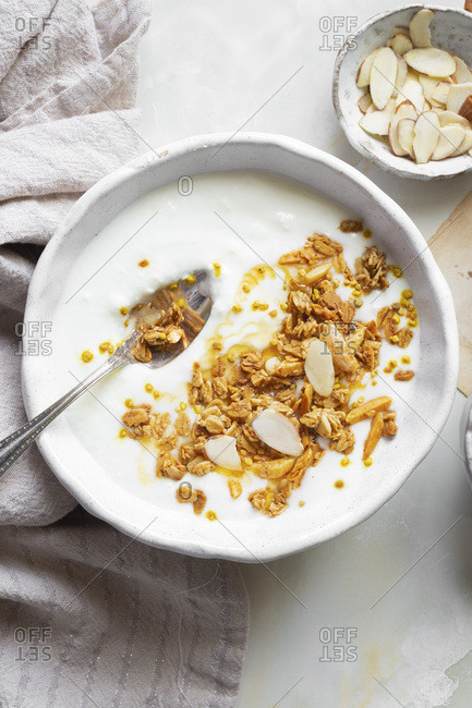 Homemade Yogurt and granola breakfast