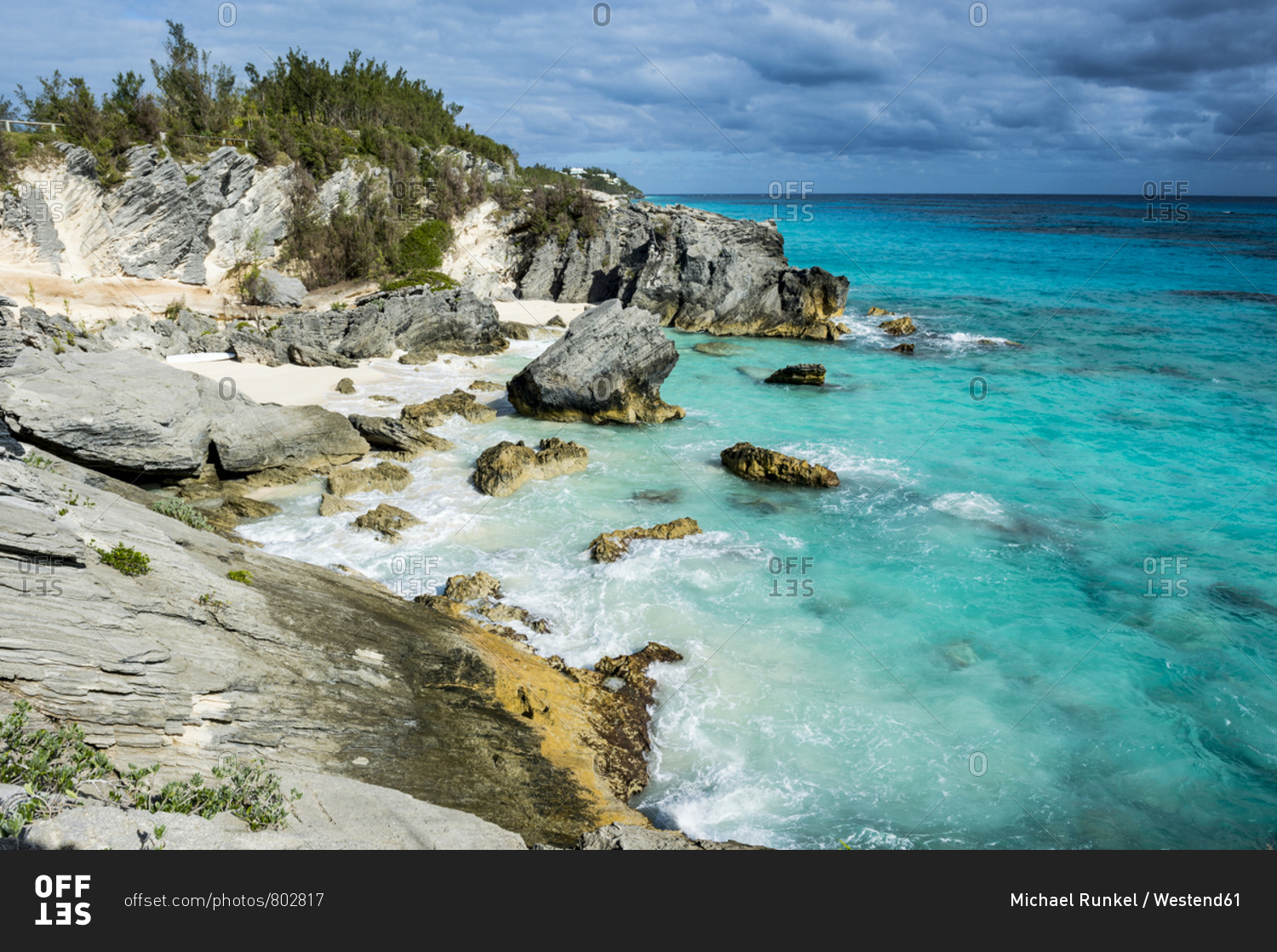 Bermuda- Rocky cliffs and beach- turquoise water