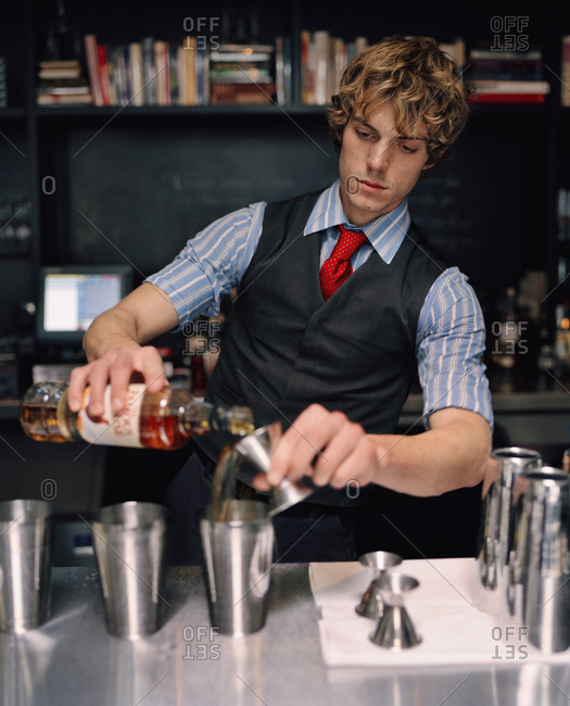 Bartender Making Cocktail Using Cocktail Shaker Stock Photo - Image of  liqueur, counter: 183677262