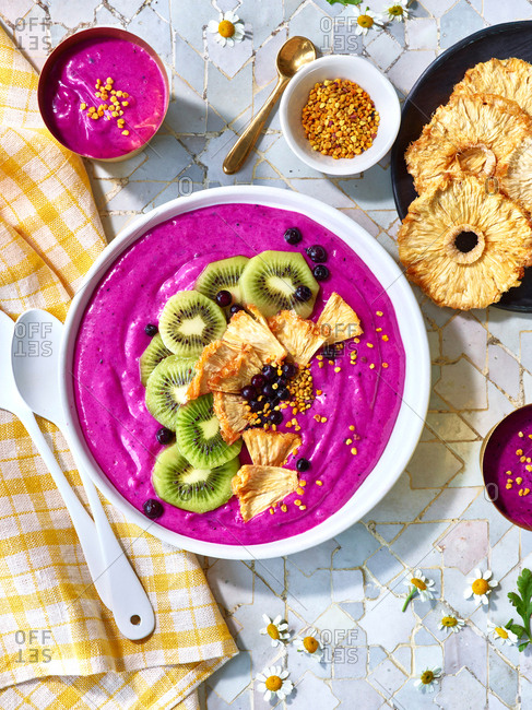 Pitaya smoothie bowl
