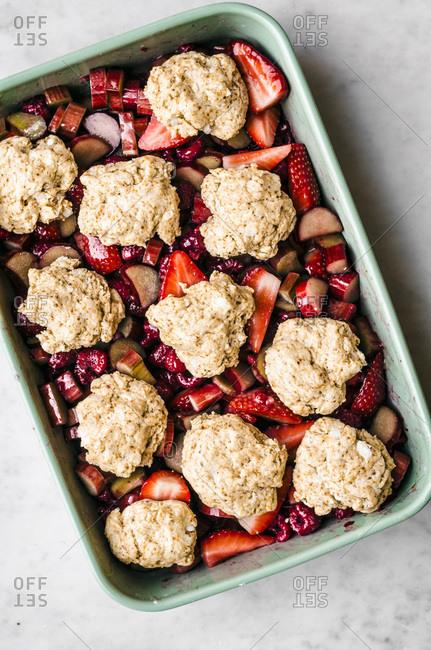 Vegan Rhubarb Berry Cobbler