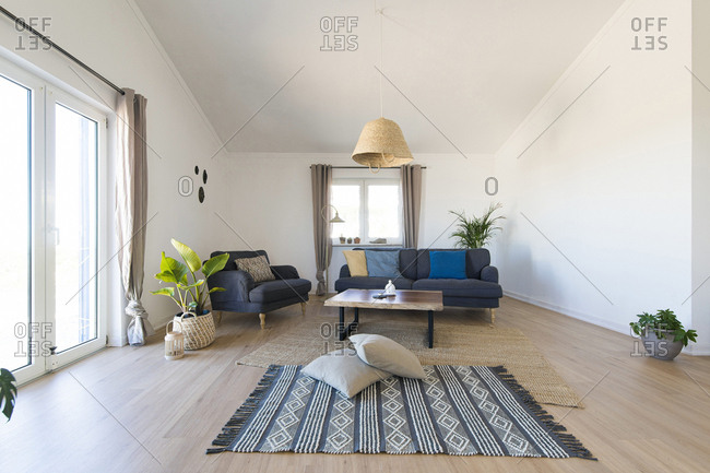 Modern cozy living room - Offset