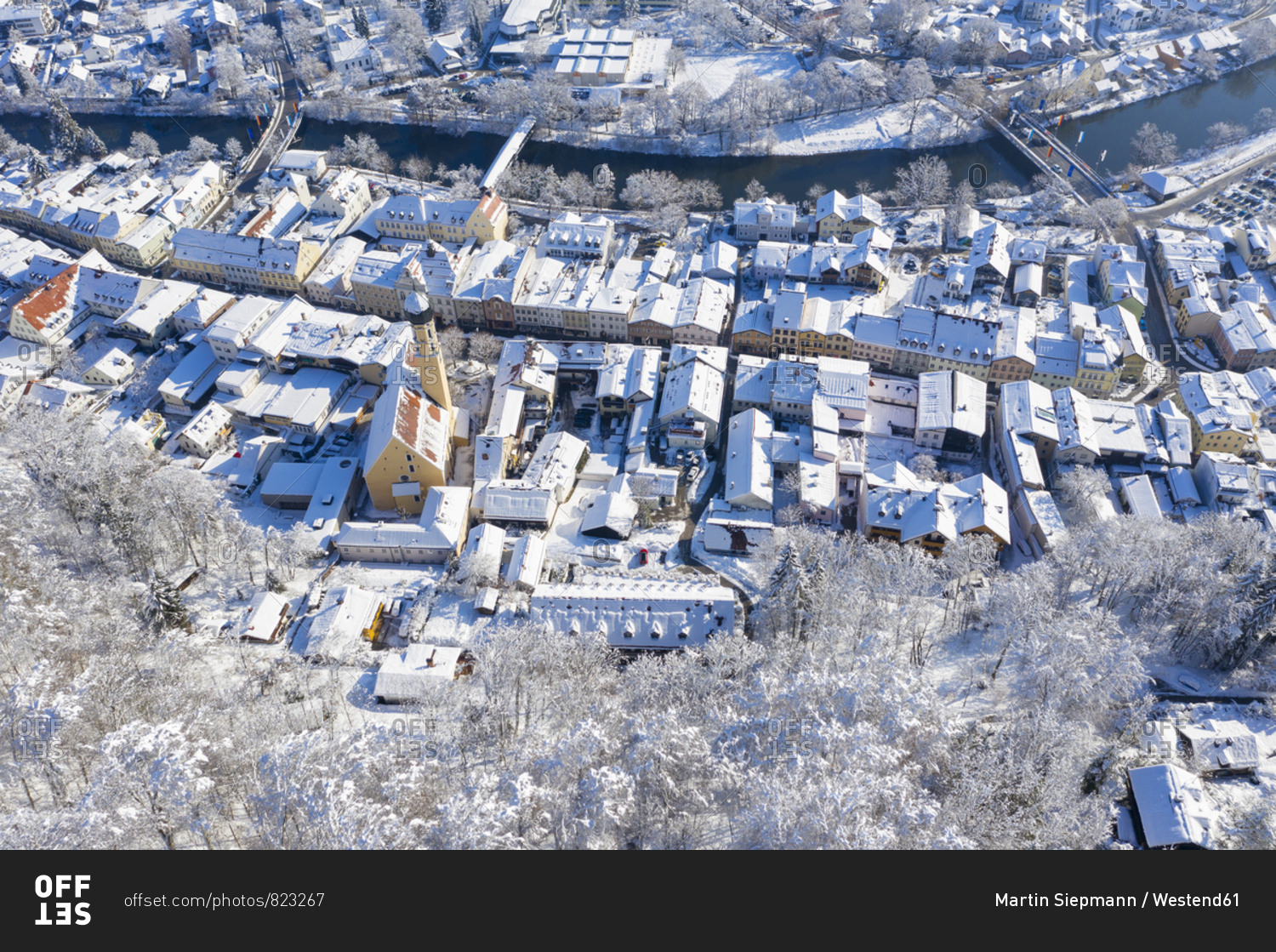Germany- Bavaria- Wolfratshausen- view over old town and Loisach river in winter- aerial view