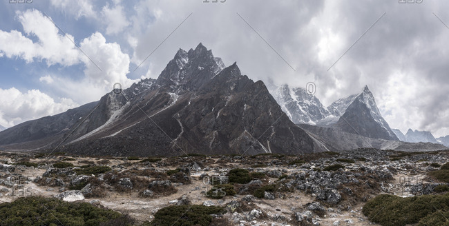 Nepal- Solo Khumbu- Everest- Dhugla