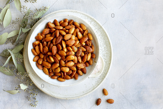 Plate of smoky almonds and Himalayan salt