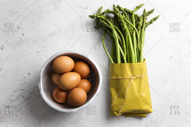 Asparagus and eggs