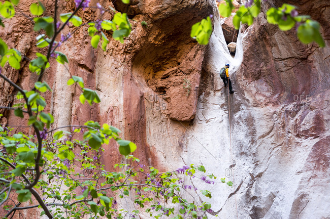 Slot Canyoning